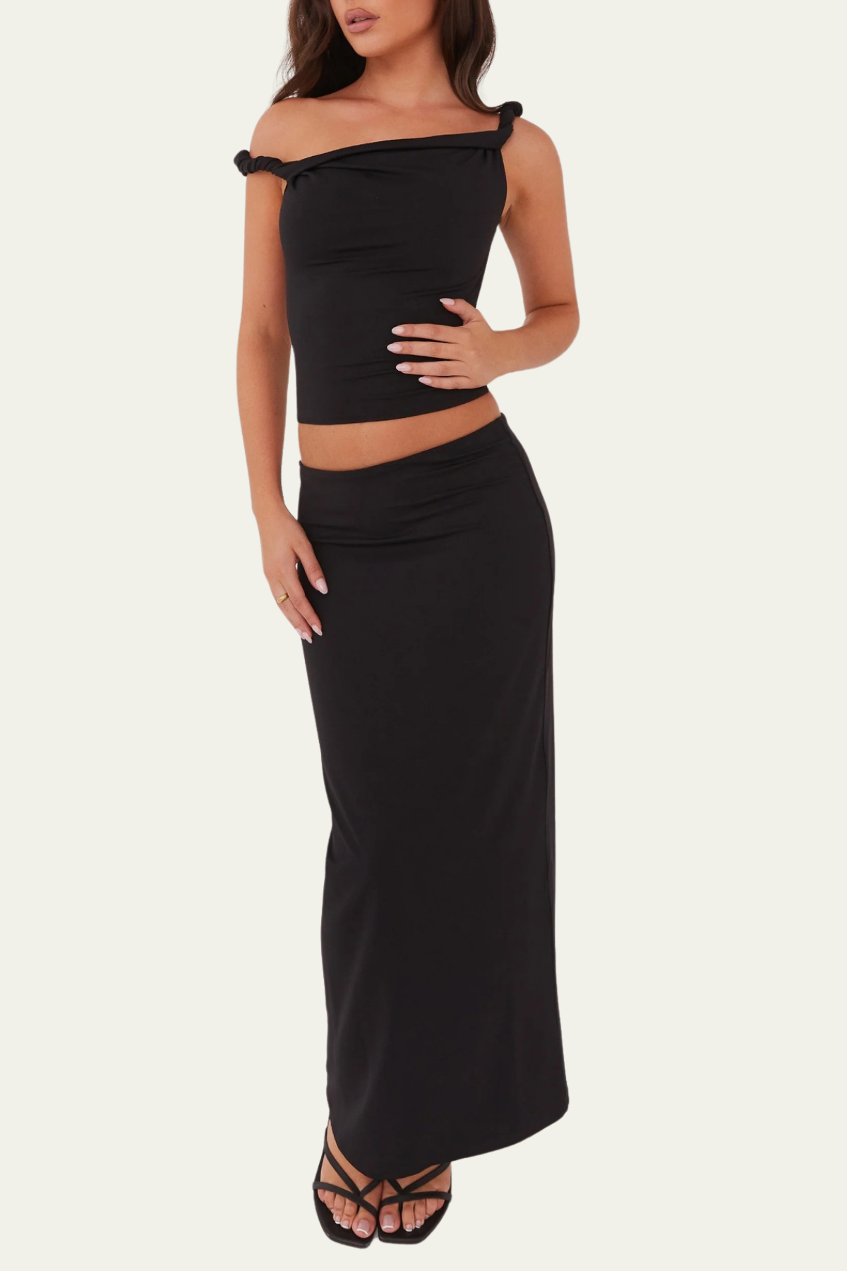 Noa Twist Asymmetric Top In Black – Luxeles