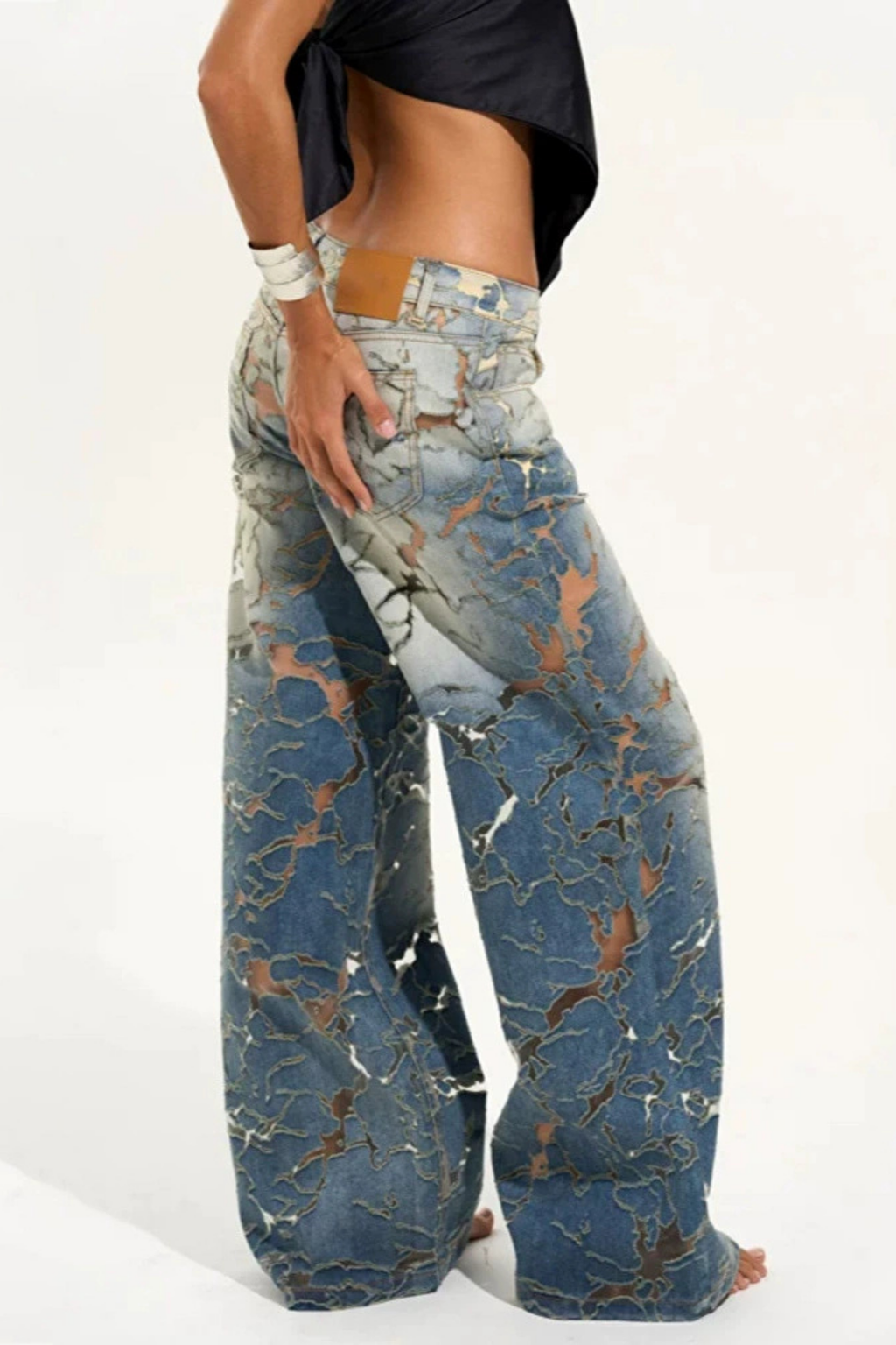 Nyla Asymmetric Cutout Jeans – Luxeles